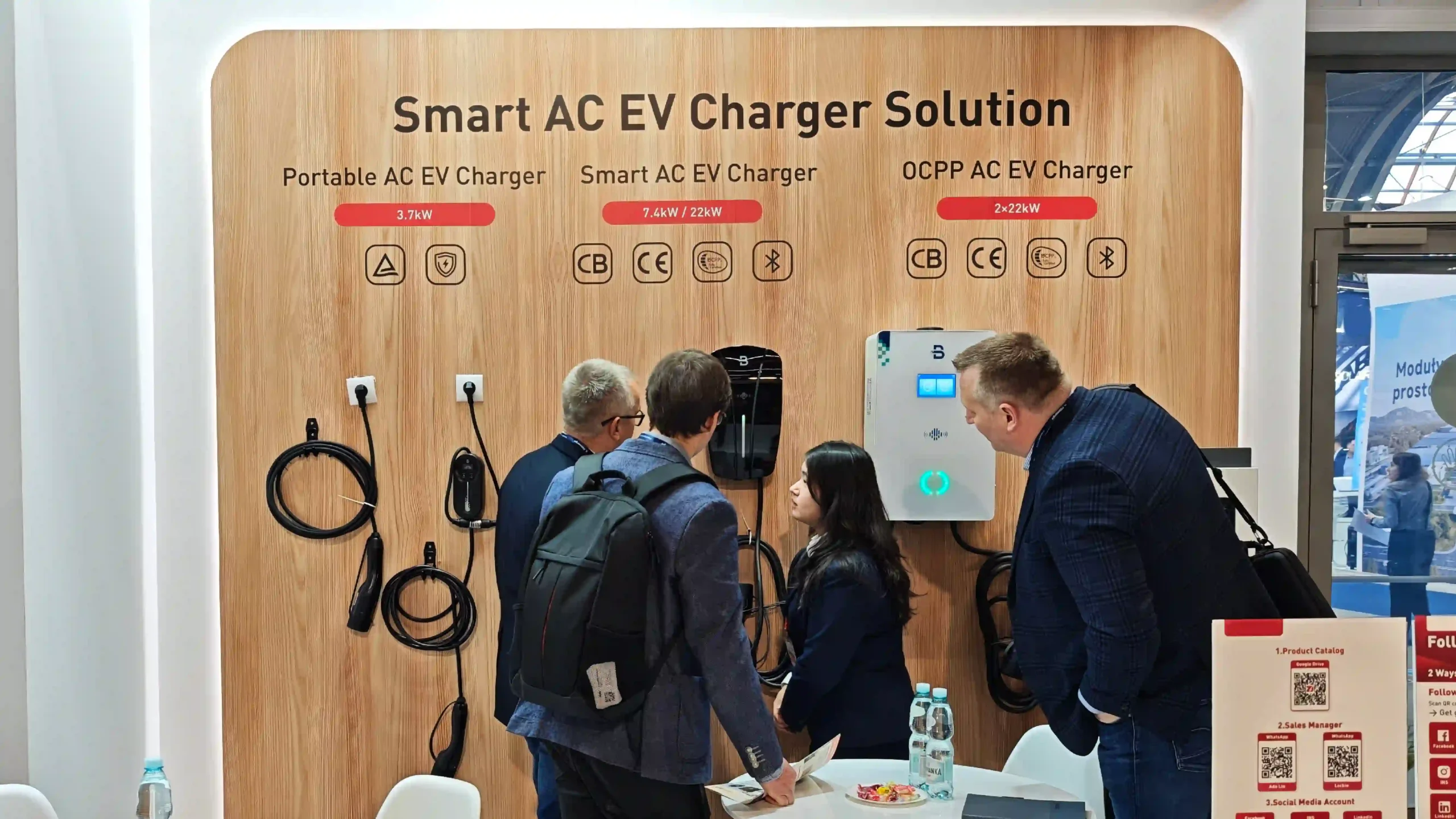 Soluzioni di ricarica per veicoli elettrici EVB all'ENEX 2026