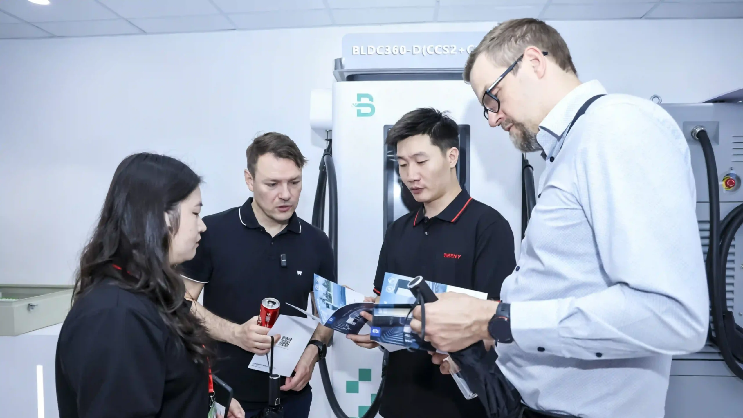 Solutions de recharge intelligentes pour véhicules électriques EVB