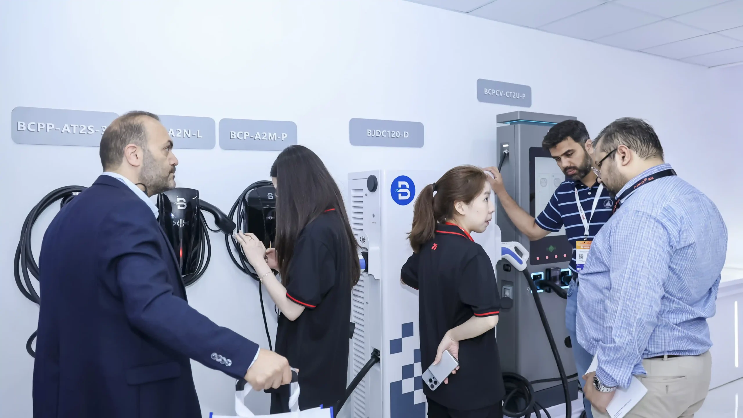 Solutions de recharge intelligentes pour véhicules électriques EVB
