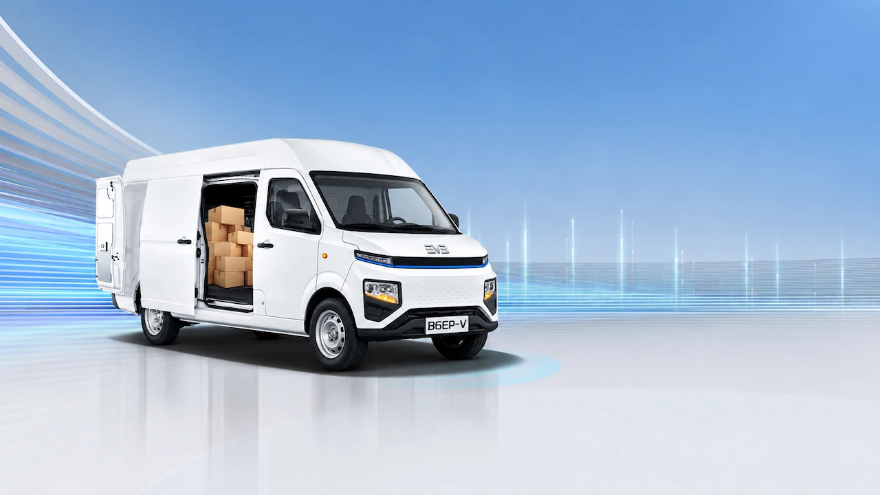 Fourgon électrique EVB B6E V Accès flexible. Chargement efficace.