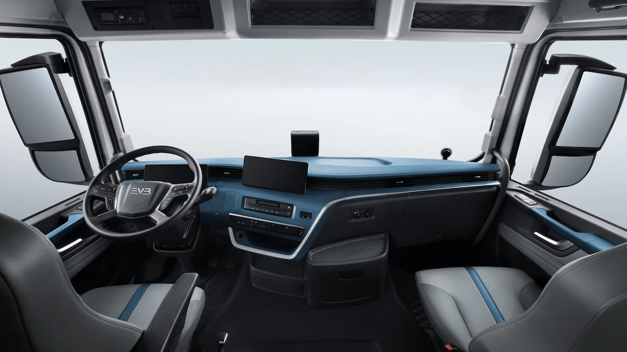 Camion tracteur électrique EVB Super B25 G conçu pour les applications de camions lourds